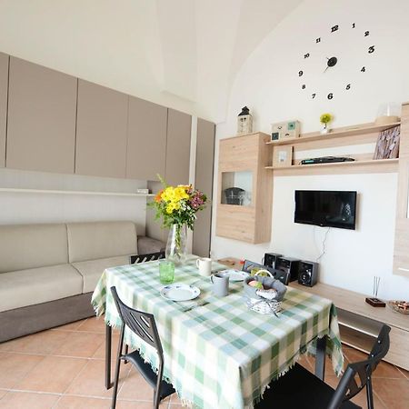 オストゥーニCasa Victoriaアパートメント エクステリア 写真